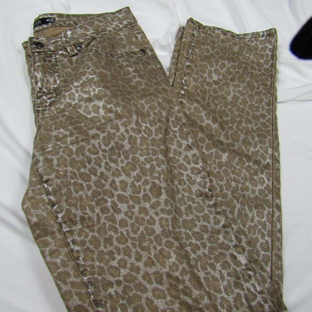 Woman's | Tru Luxe Jeans | Leopard Print | Straight Leg | Size 26 - Picture 5 of 7
